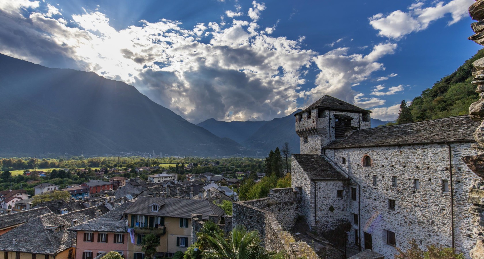 Trekking im Ossolatal Via Romana von Vogogna nach Mergozzo VisitOssola