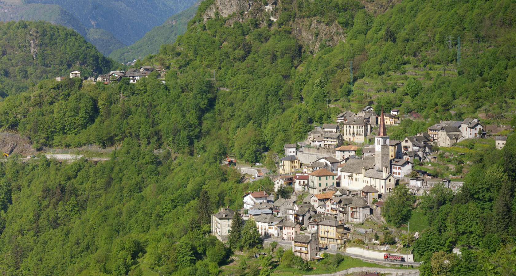 Trekking im Ossolatal Die Ortsteile von Castiglione „Die Brotstraße